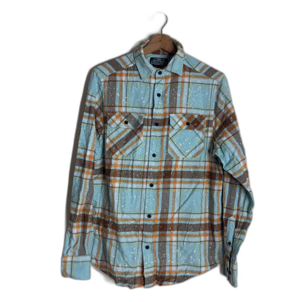 Angry Minnow Flannel Co Shirt Mens Small Blue Plaid Button Front Lake Patch Back